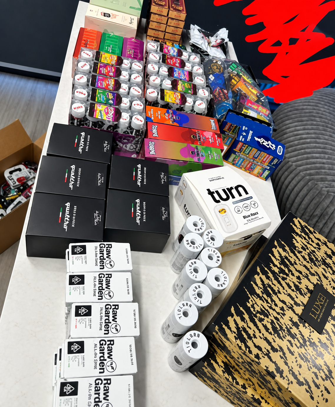 Verified buyer testimonial comparing weed concentrates and wax options before adding to cart